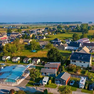 Les Pommiers Du Mont Saint Michel Campsite